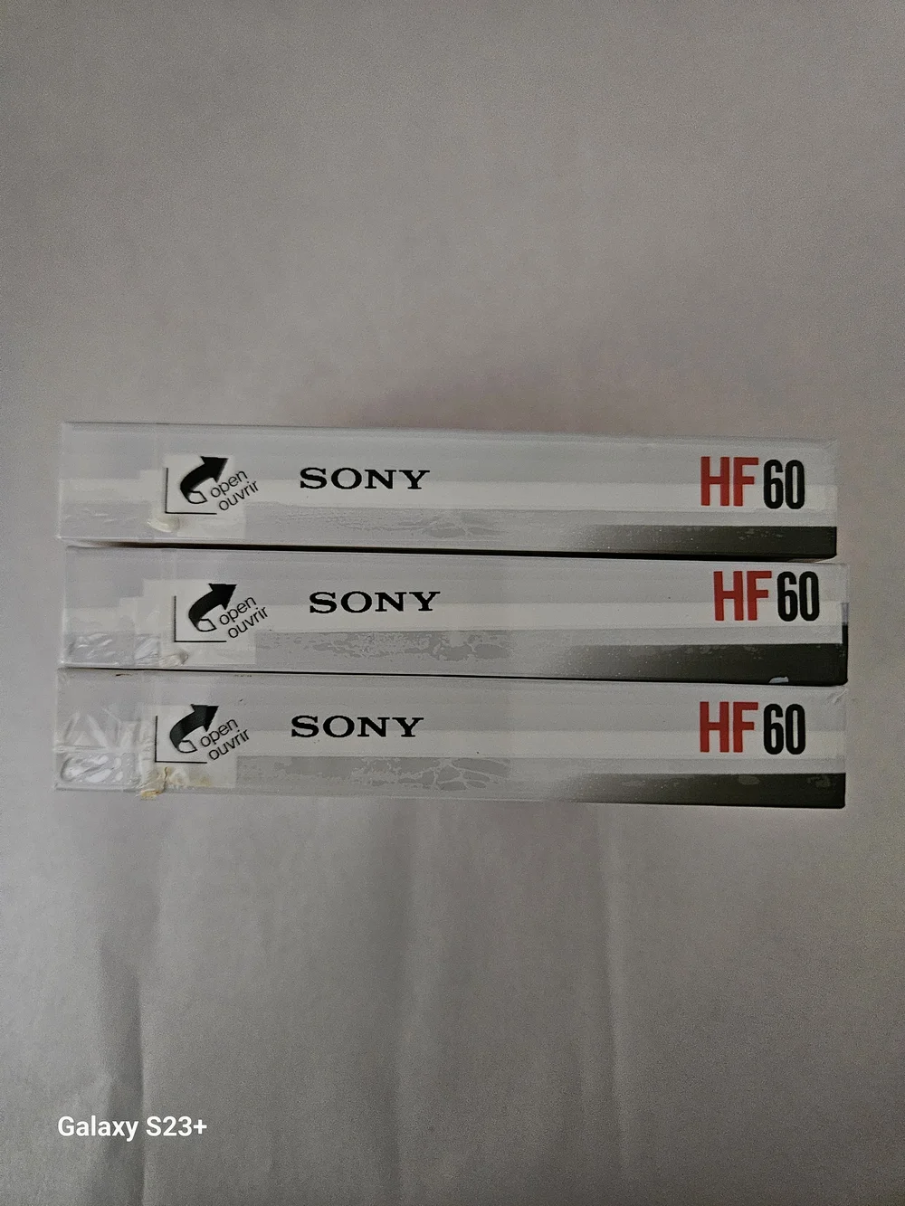 Sony HF 60 Cassette Tape (3-Pack) - Silver & Red